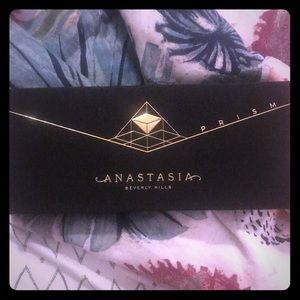 Anastasia Beverly Hills Prism Eyeshadow Pallet